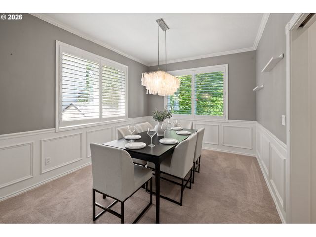 4896 HASTINGS Dr, Lake Oswego, OR 97035