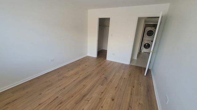 1603 N Windsor Drive 202, Arlington Heights, IL 60004