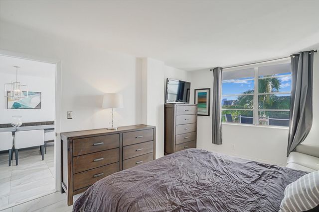 1609 N Riverside Drive Unit 304, Pompano Beach, FL 33062