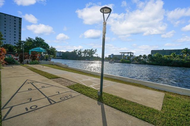 1609 N Riverside Drive Unit 304, Pompano Beach, FL 33062