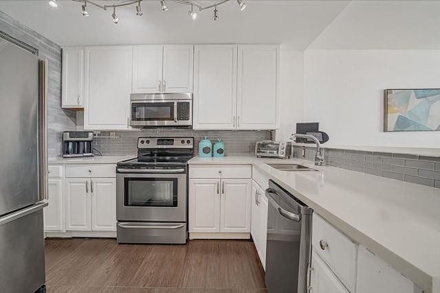 1609 N Riverside Drive Unit 304, Pompano Beach, FL 33062