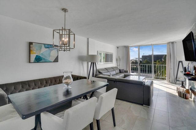1609 N Riverside Drive Unit 304, Pompano Beach, FL 33062