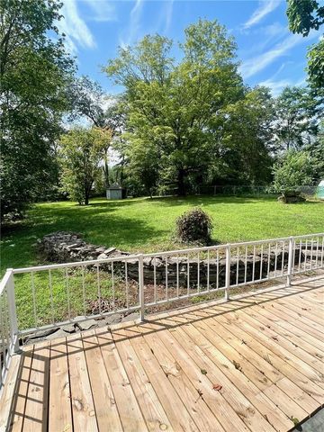 4 Davis Place, Hyde Park, NY 12538