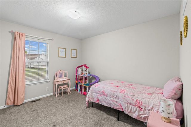 19304 Switchgrass Court, Smithville, MO 64089