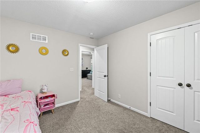 19304 Switchgrass Court, Smithville, MO 64089