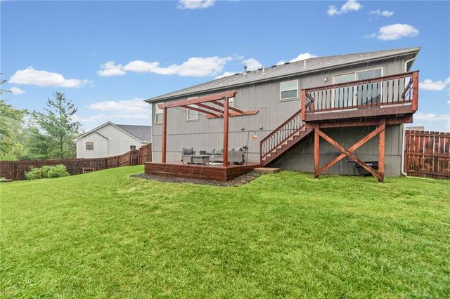 19304 Switchgrass Court, Smithville, MO 64089