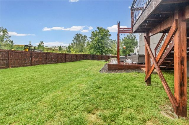 19304 Switchgrass Court, Smithville, MO 64089