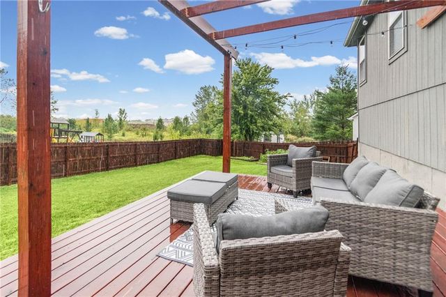 19304 Switchgrass Court, Smithville, MO 64089