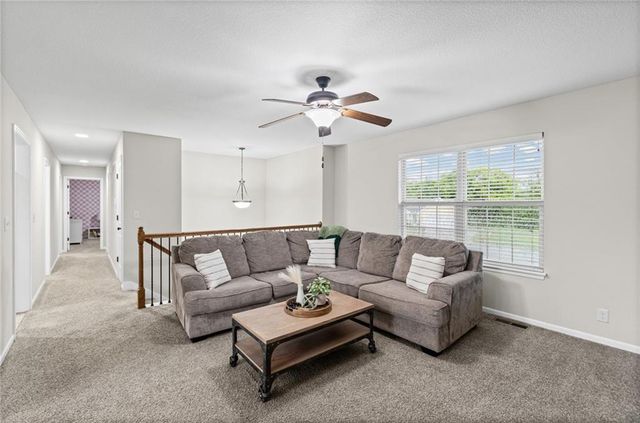 19304 Switchgrass Court, Smithville, MO 64089