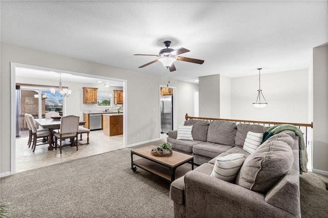 19304 Switchgrass Court, Smithville, MO 64089