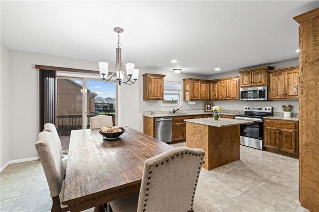 19304 Switchgrass Court, Smithville, MO 64089