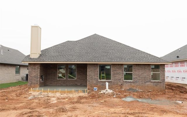 9224 NW 87th Street, Yukon, OK 73099