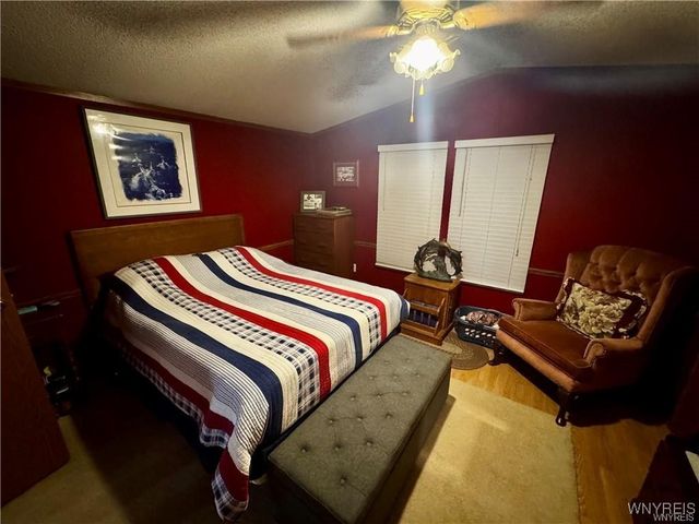 1352 Fernwood Drive, Lockport Town, NY 14094