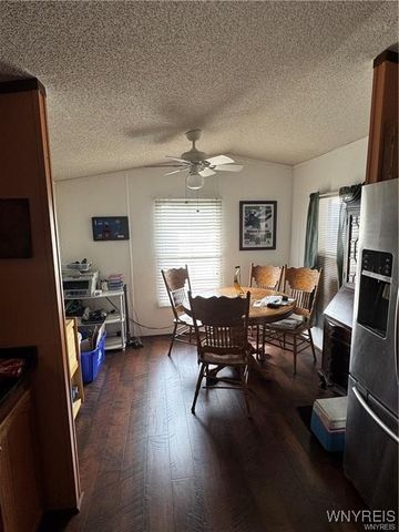 1352 Fernwood Drive, Lockport Town, NY 14094