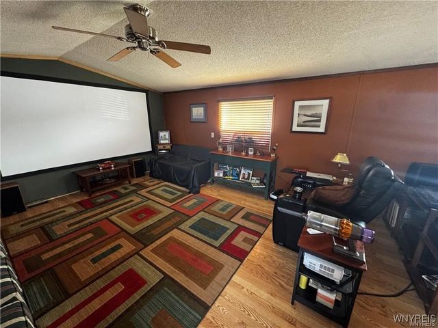 1352 Fernwood Drive, Lockport Town, NY 14094