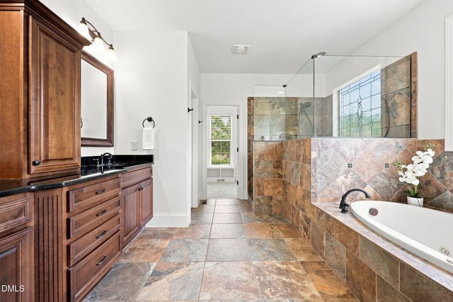 8601 Mangum Hollow Drive, Wake Forest, NC 27587