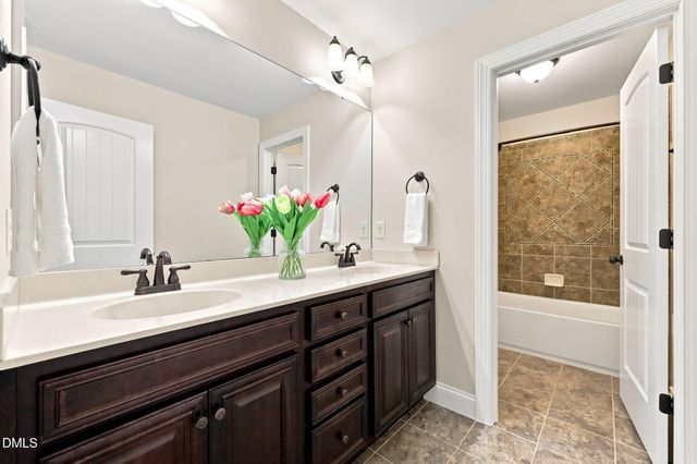 8601 Mangum Hollow Drive, Wake Forest, NC 27587
