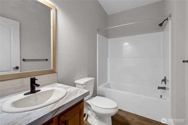414 292nd Street E, Roy, WA 98580