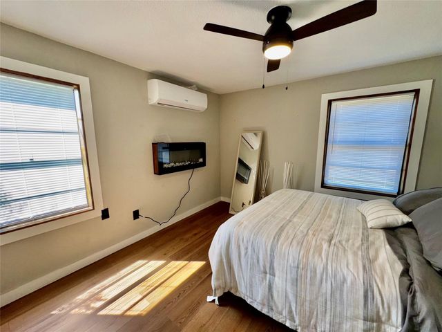 319 Lowe Street, Palestine, TX 75803