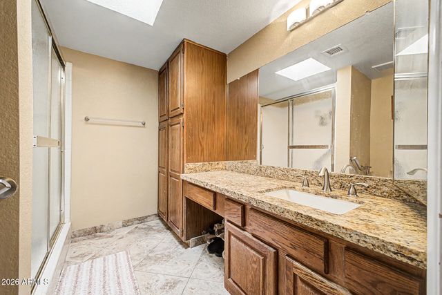 4718 W SANNA Street, Glendale, AZ 85302