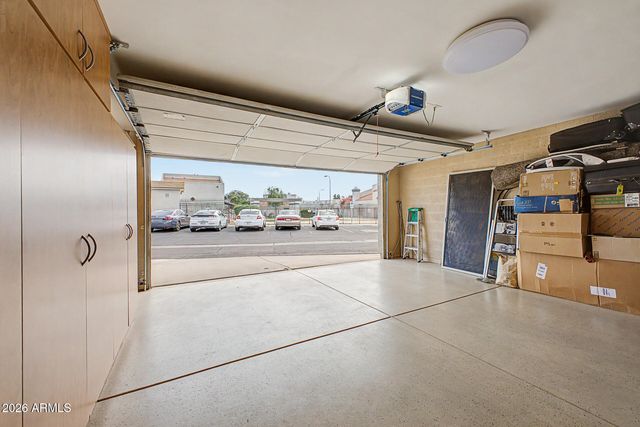 4718 W SANNA Street, Glendale, AZ 85302
