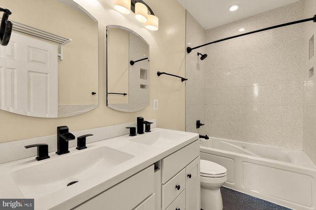 1609 LEVIS ST NE, Washington, DC 20002