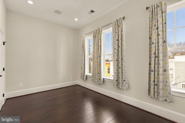 1609 LEVIS ST NE, Washington, DC 20002