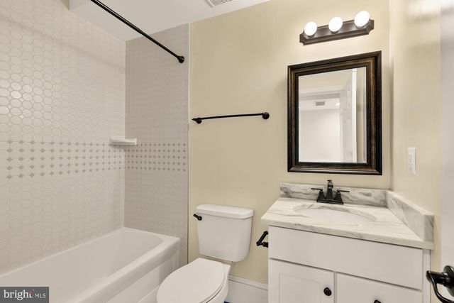 1609 LEVIS ST NE, Washington, DC 20002