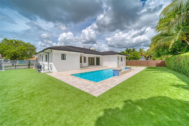 17265 SW 92nd Court, Palmetto Bay, FL 33157