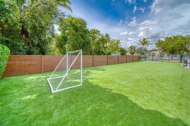 17265 SW 92nd Court, Palmetto Bay, FL 33157
