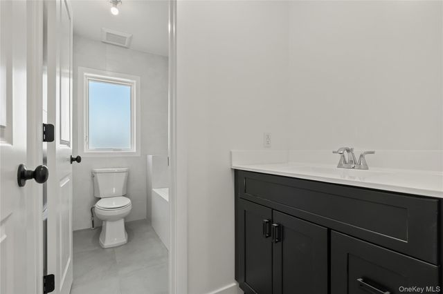 37 Ewing Avenue 202, Spring Valley, NY 10977