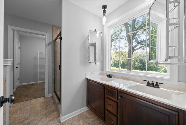 3771 Chapel Hill Rd, Clarksville, TN 37040