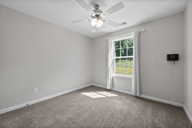 3771 Chapel Hill Rd, Clarksville, TN 37040