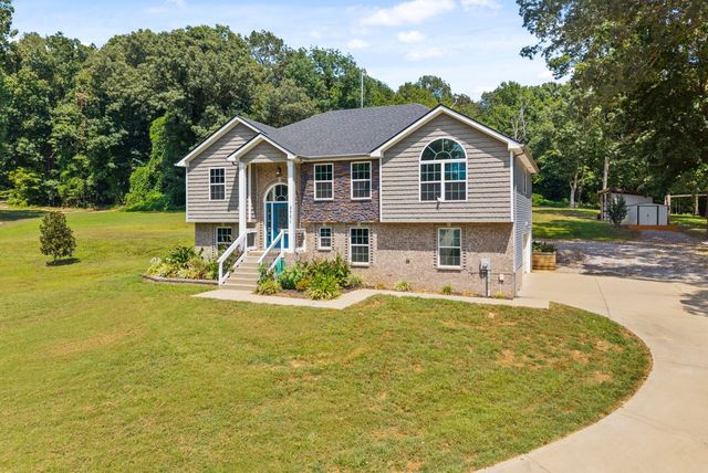 3771 Chapel Hill Rd, Clarksville, TN 37040