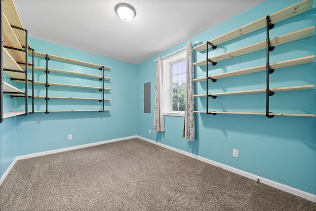 3771 Chapel Hill Rd, Clarksville, TN 37040