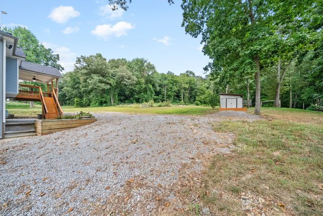 3771 Chapel Hill Rd, Clarksville, TN 37040