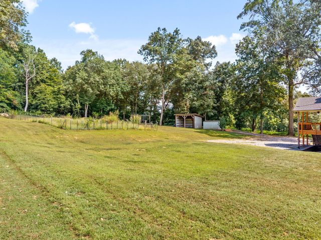 3771 Chapel Hill Rd, Clarksville, TN 37040