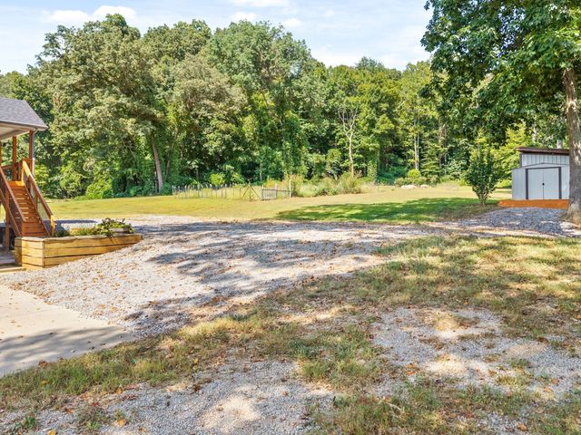 3771 Chapel Hill Rd, Clarksville, TN 37040