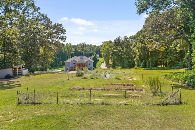 3771 Chapel Hill Rd, Clarksville, TN 37040