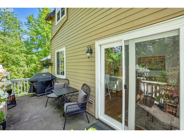 10272 Nw EDGEWOOD Dr, Portland, OR 97229