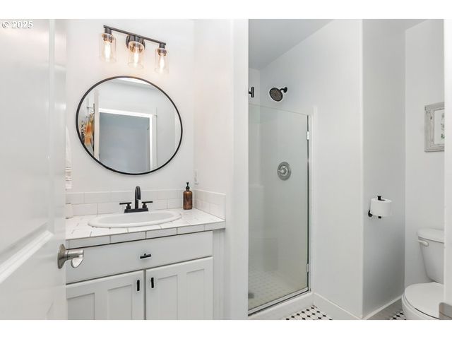 10272 Nw EDGEWOOD Dr, Portland, OR 97229