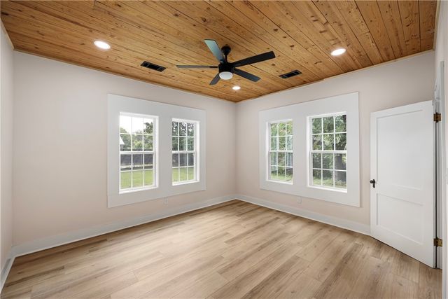 203 NW 1st Street, Atkins, AR 72823