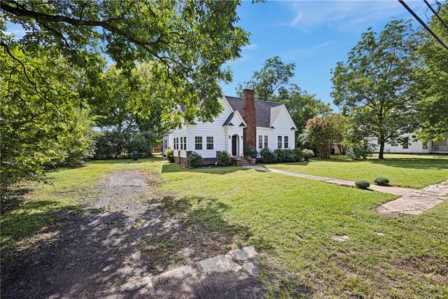 203 NW 1st Street, Atkins, AR 72823