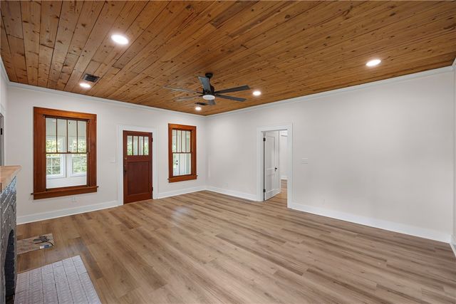 203 NW 1st Street, Atkins, AR 72823