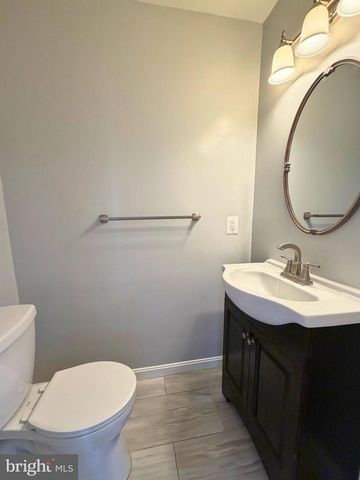 6825 WESTMORELAND RD, Falls Church, VA 22042