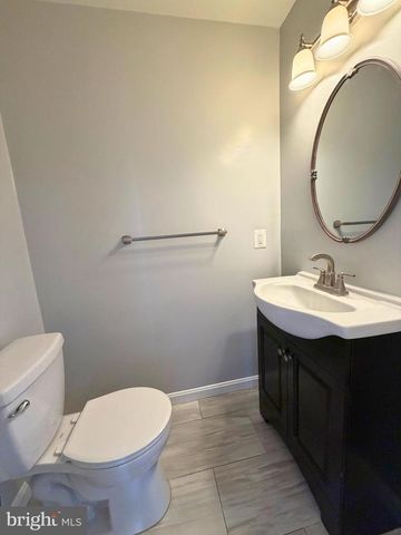 6825 WESTMORELAND RD, Falls Church, VA 22042