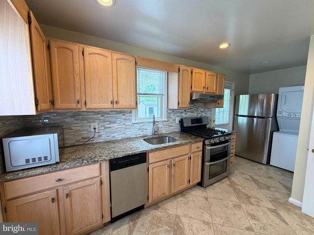6825 WESTMORELAND RD, Falls Church, VA 22042