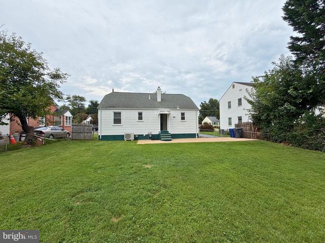 6825 WESTMORELAND RD, Falls Church, VA 22042