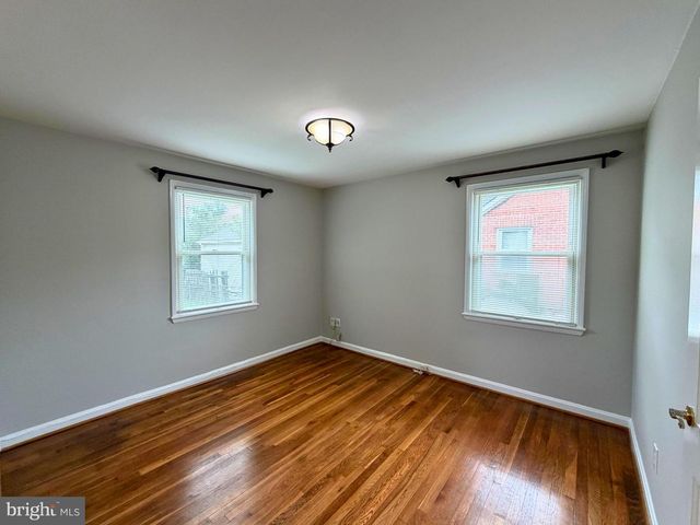 6825 WESTMORELAND RD, Falls Church, VA 22042