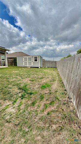 1660 W Nolte Farms Road, Seguin, TX 78155